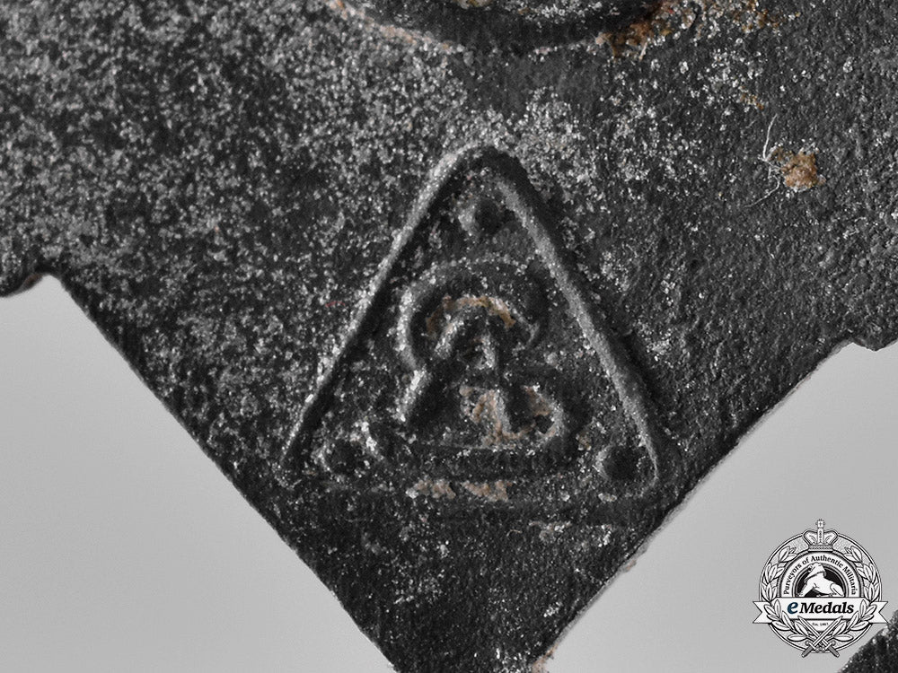 germany,_wehrmacht._a_panzer_assault_badge,_silver_grade,_by_adolf_schwerdt_c19_2234