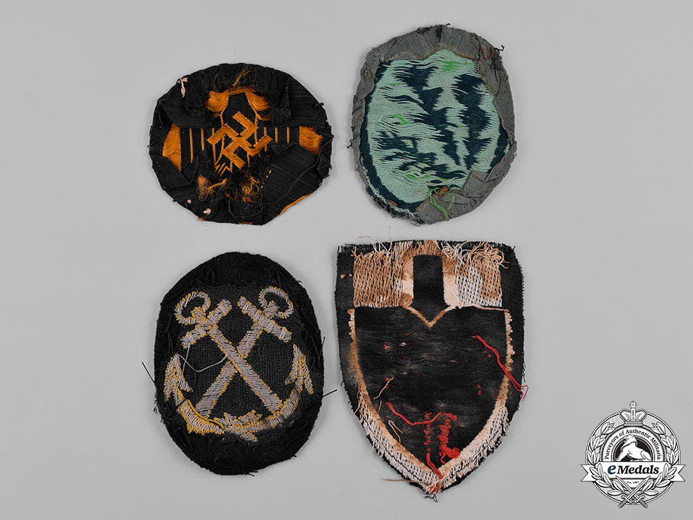 germany,_third_reich._a_lot_of_second_war_period_cloth_insignia_c19_2250