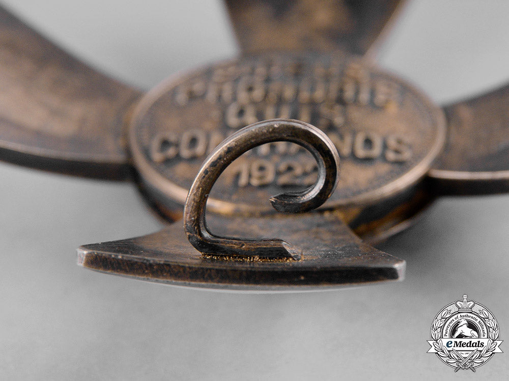 hungary,_kingdom._an_order_of_merit,_iii_class_officer's_badge,_c.1940_c19_2871_1_1