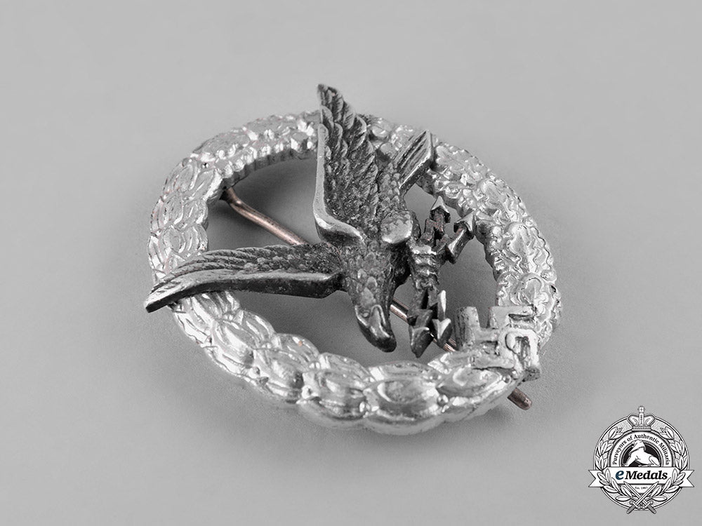germany,_luftwaffe._a_radio_operator_badge_by_f.w._assmann&_söhne_c19_3140