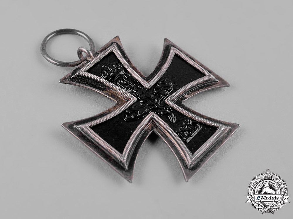 germany,_imperial._a1914_iron_cross,_ii_class,_by_maker_k.a.g._c19_3405