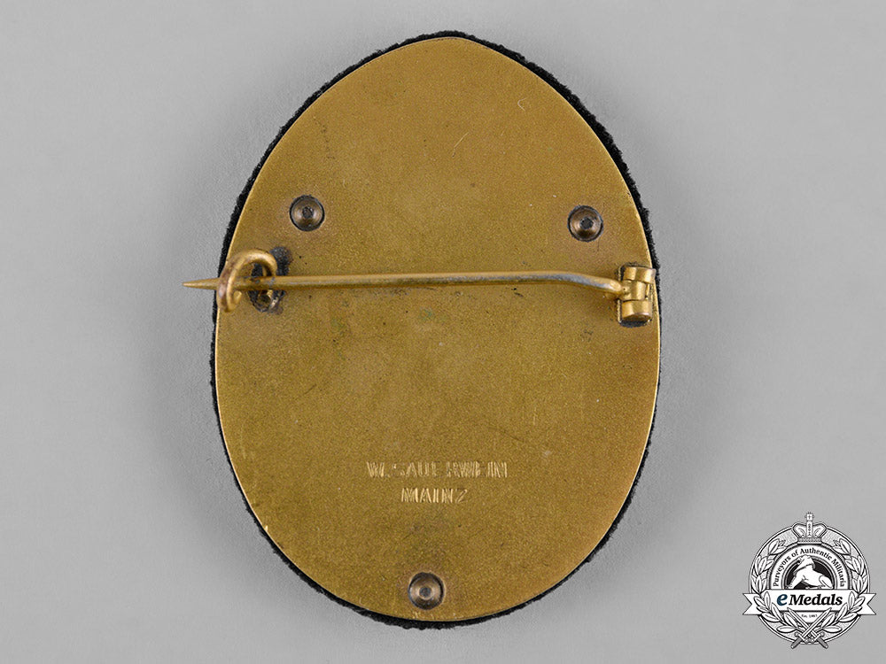 hesse,_grand_duchy._a_hesse_patriotic_badge_by_w._sauerwein_c19_3701
