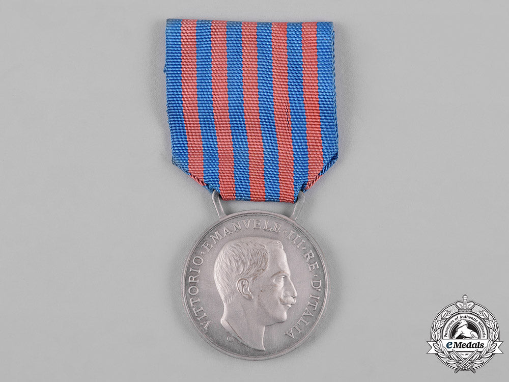 italy,_kingdom._a_campaign_medal_for_the_libyan_campaigns_c19_3855
