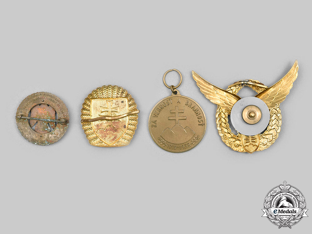 slovakia,_republic._a_lot_of_four_items_c20159_mnc3729_1