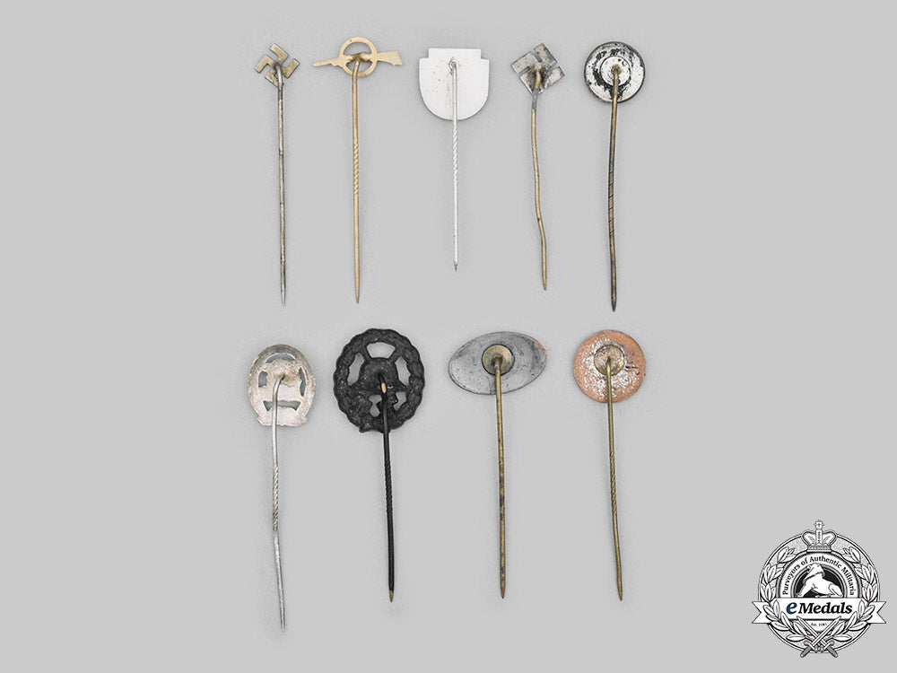 germany._a_lot_of_stick_pins_c20161_mnc8239_1