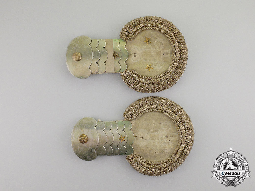 russia,_imperial._a_pair_of_officer's_epaulettes_c2017_000884