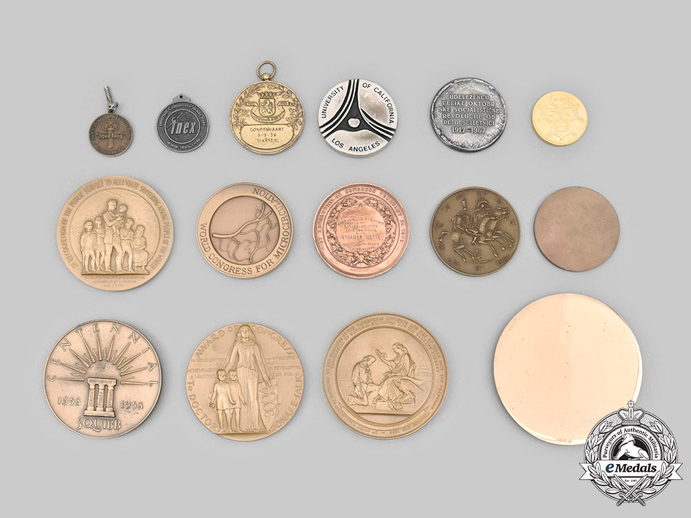 czechoslovakia,_estonia,_hungary,_netherlands,_united_states._a_lot_of_fifteen_medals_c20184_mnc3828_1_1