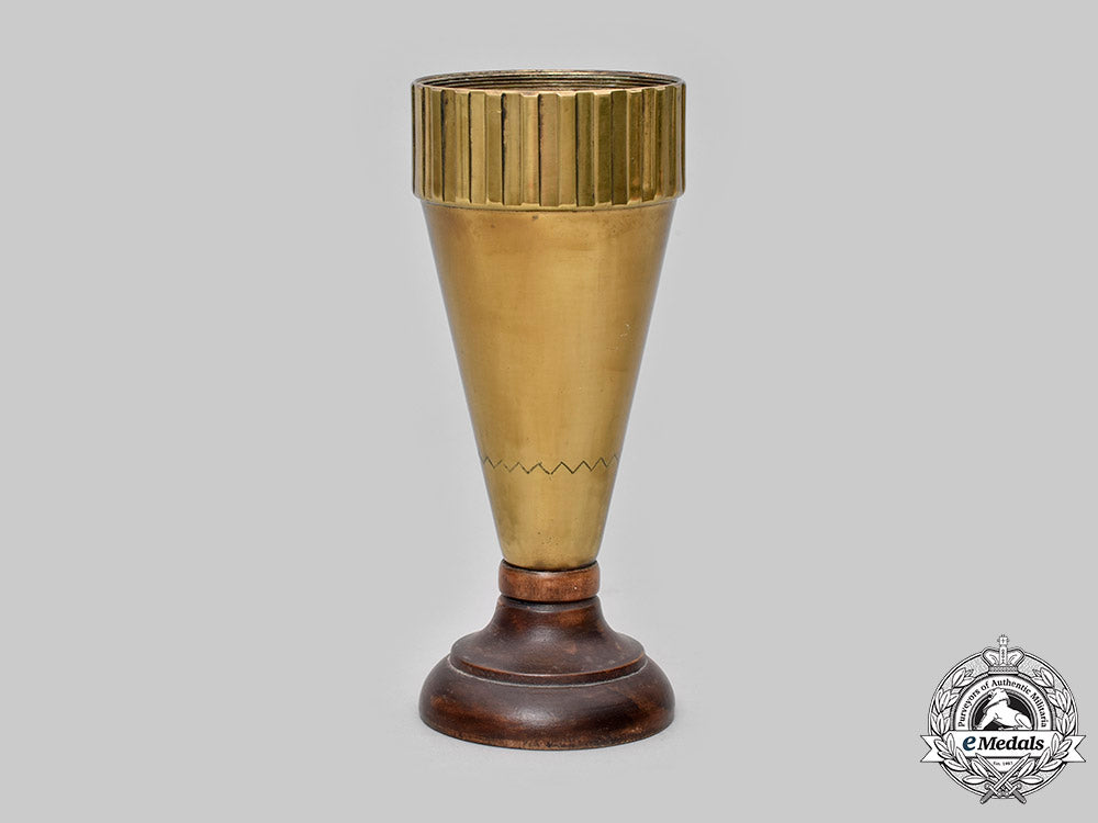 hungary,_kingdom._a_russian_front_trench_art_goblet_c2020_278_mnc2784_1