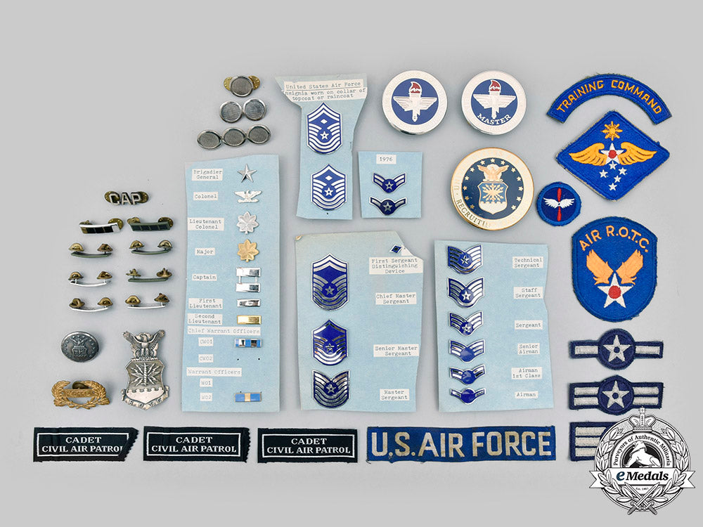 united_states._a_lot_of_fifty-_two_united_states_air_force,_civil_air_patrol_and_rotc_items_c2020_300_mnc2331-_1__1
