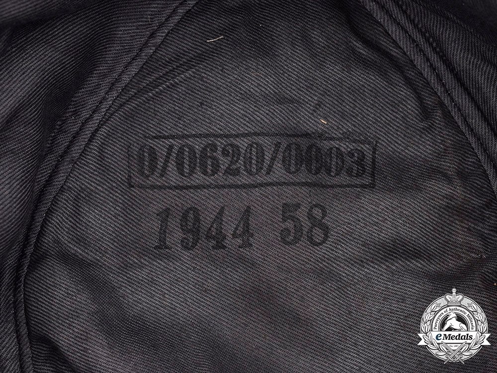 germany,_luftwaffe._a1_st_fallschirm-_panzer_division_hermann_göring_em/_nco’s_single-_button_m43_cap,_by_lohmann_kg_c2020_3032_mnc1029