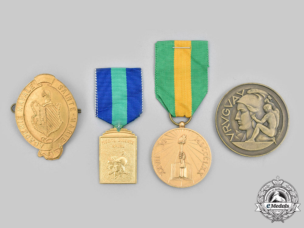 canada,_mexico,_uruguay,_venezuela._a_lot_of_four_badges_and_medals_c2020_3194_mnc1055_1