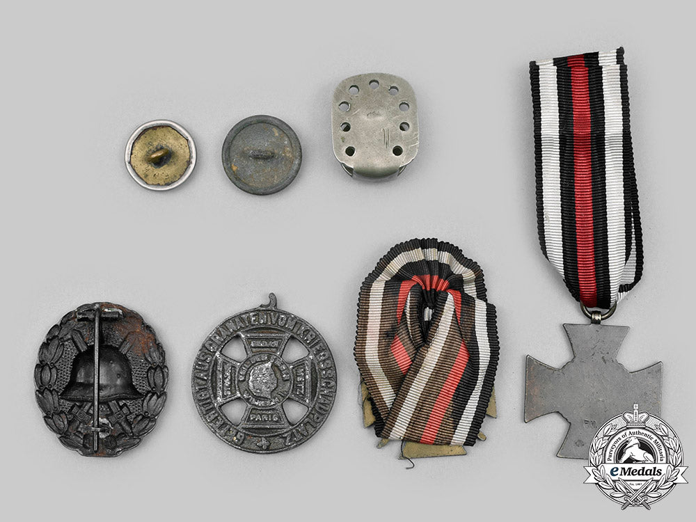 germany,_imperial._a_lot_of_decorations_and_buttons_c2020_354_mnc2289