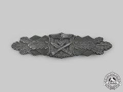 Germany, Wehrmacht. A Close Combat Clasp, Bronze Grade, By C.e. Juncker
