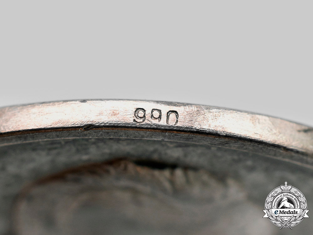 germany,_weimar_republic._the_trip_of_the_lz126(_zriii)_to_america(_uss_los_angeles,_usn)_record81_hours_medal1924_c2020_443_mnc7556