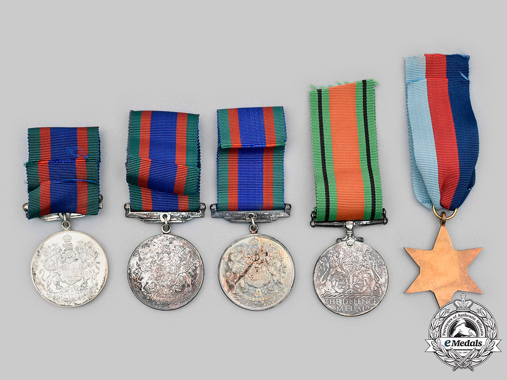 canada,_commonwealth._five_second_war_canadian-_issued_awards,_boxed_c2020_479_mnc5170_1_1