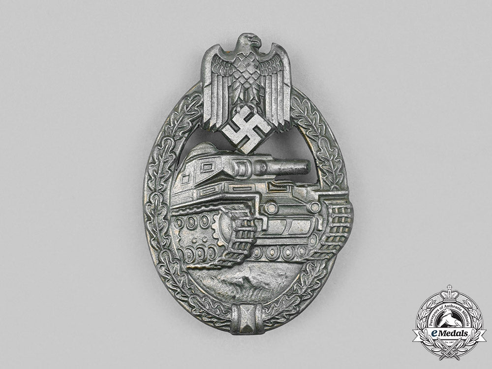 germany,_wehrmacht._a_panzer_assault_badge,_bronze_grade_c2020_612_mnc1716