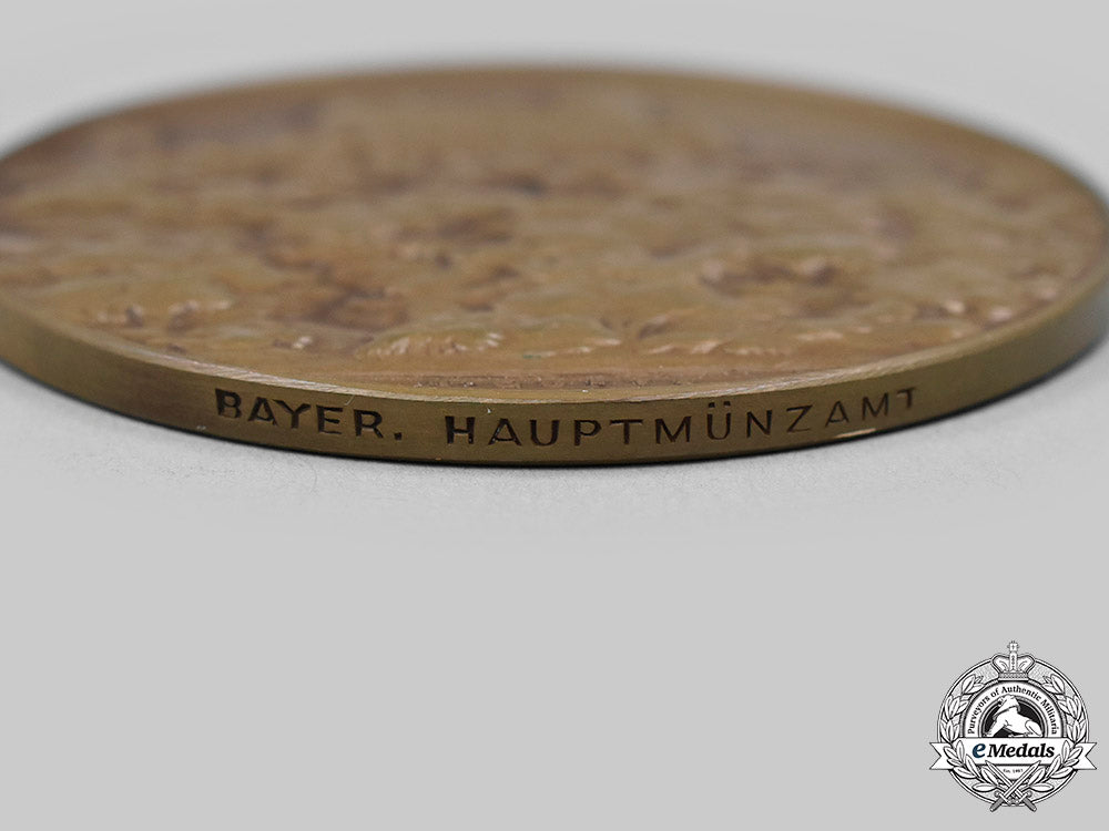 germany,_weimar_republic._a_thuringia_chamber_of_industry_and_commerce_merit_medal_in_case_c2020_656_mnc2048_1