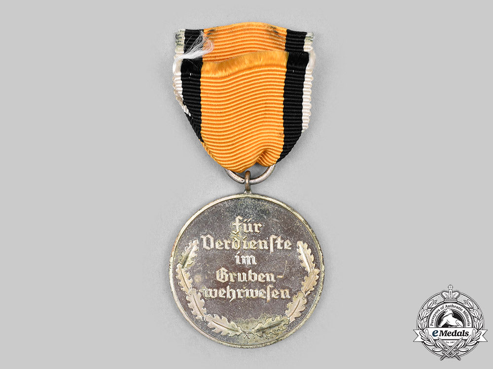 germany,_third_reich._a_mine_rescue_honour_medal_c2020_758_mnc0402_1