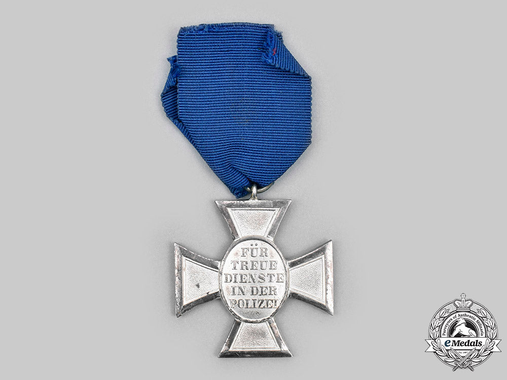 germany,_ordnungspolizei._a_police_long_service_decoration,_ii_class_for18_years_c2020_791_mnc8019_1