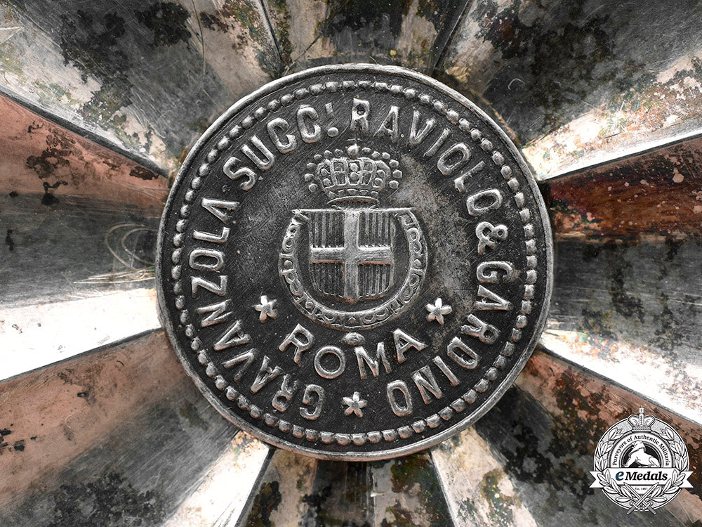 italy,_kingdom_of_the_two_sicilies._a_sacred_military_constantinian_order_of_st._george,_i_class_grand_cross,_c.1915_c2020_807_mnc4968_1_1_1_1_1_1_1