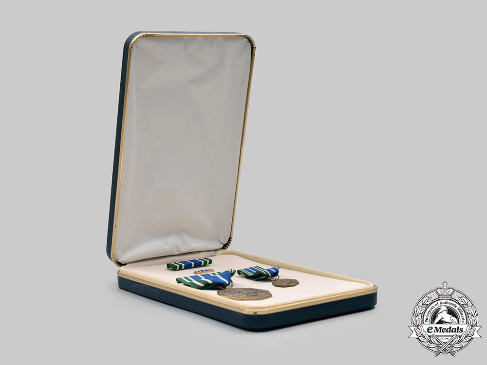 united_states._an_army_achievement_medal_with_case_c2020_821_mnc6920