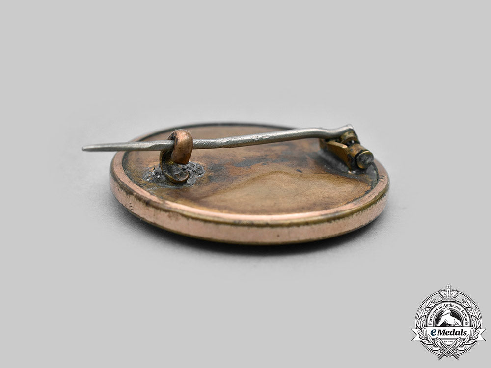 canada,_cef._a_canadian_engineers_sweetheart_badge_with_gold,_c.1916_c2020_834_mnc9381