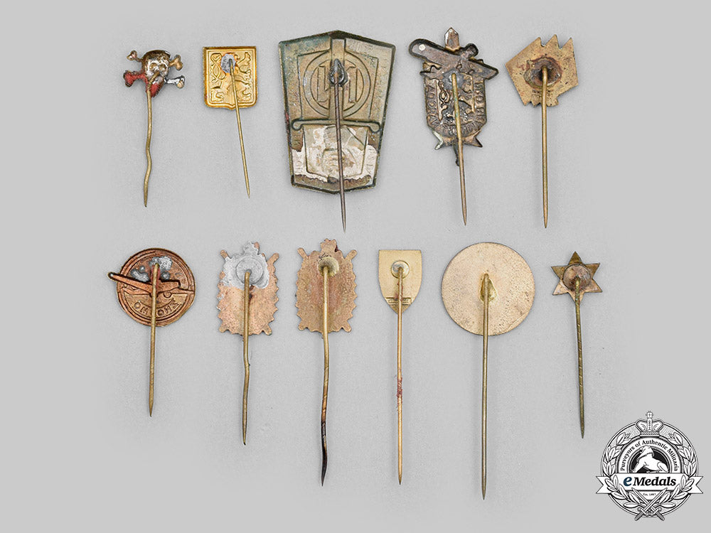 slovakia,_i_republic._a_lot_of_stick_pins_c2020_853_mnc4023