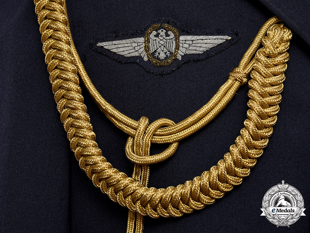 germany,_federal_republic._a_bundeswehr_luftwaffe_general’s_tunic_and_visor_cap_c2020_923cbb_0432_1_1