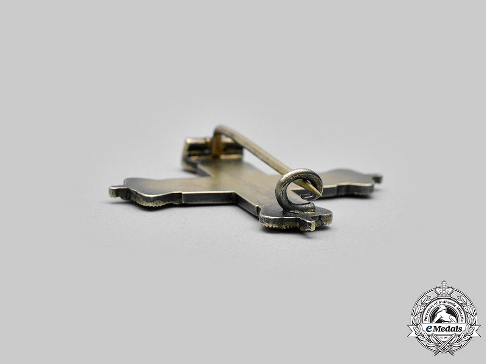 germany,_imperial._a_red_cross_decoration,_i_class,_exhibition_example_c2020_960_mnc5150