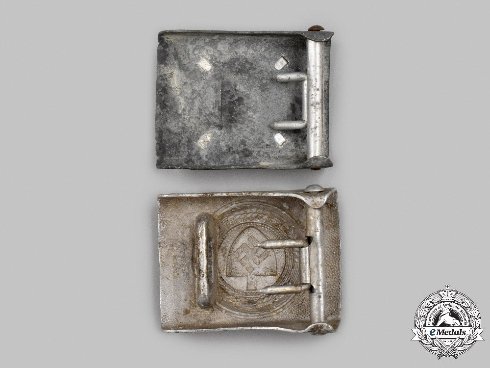 germany,_third_reich._a_pair_of_belt_buckles_c2021_103_mnc8143