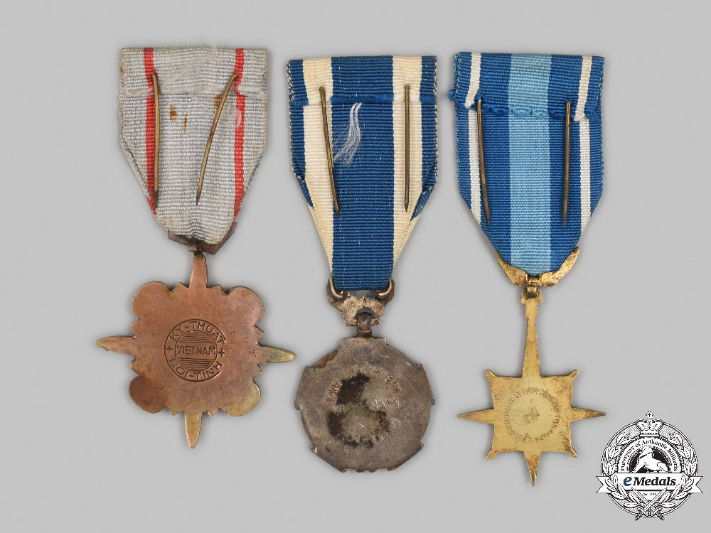 vietnam,_republic(_south_vietnam)._three_medals&_awards_c2021_171emd_9509_1