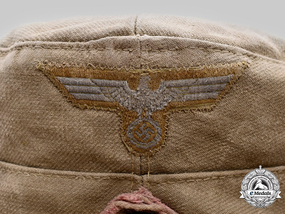germany,_heer._an_afrikakorps_panzer_em/_nco’s_m43_field_cap,_by_carl_halfar_c2021_177_mnc5365