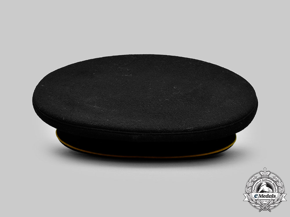 germany,_weimar_republic._a_stuttgart_transportation_authority_visor_cap_c2021_183_mnc5233_1