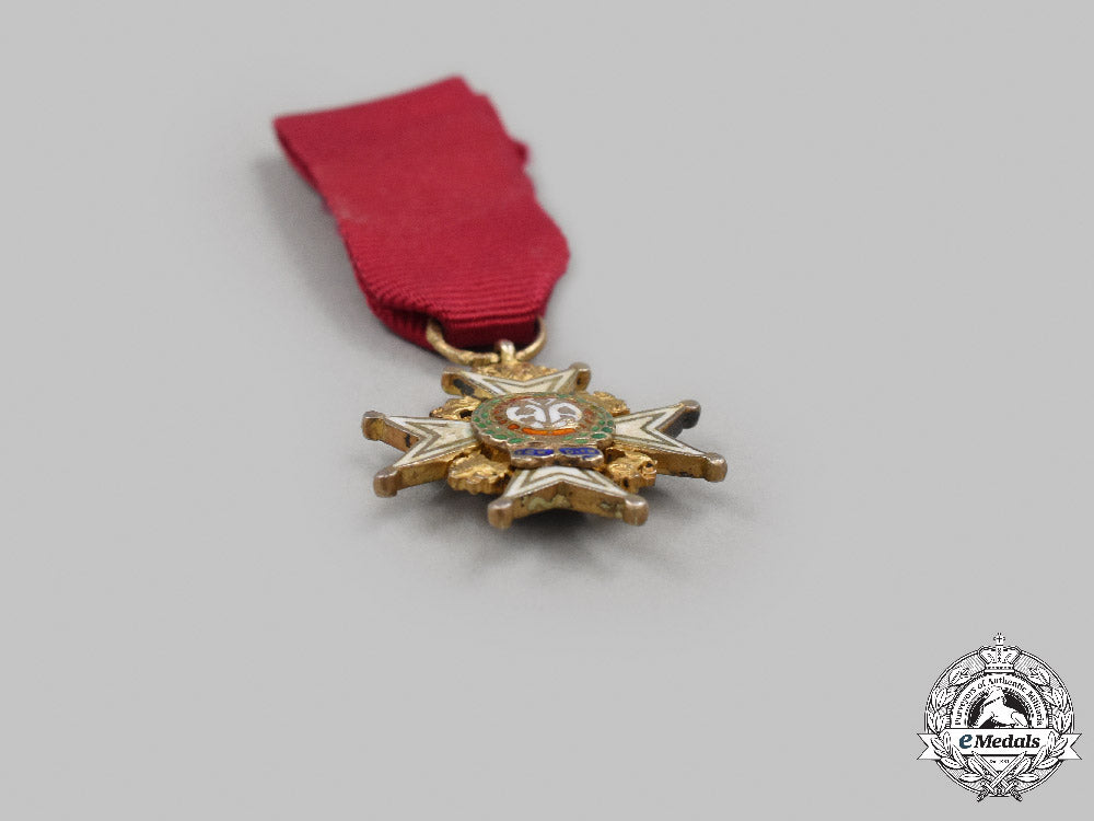 united_kingdom._a_miniature_most_honourable_order_of_the_bath,_companion,_military_division_c2021_241emd_9698