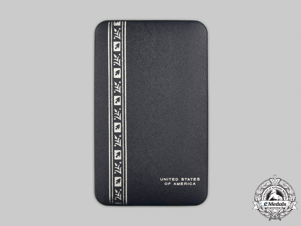 united_states._an_army_distinguished_service_cross,_cased_c2021_249_mnc6009