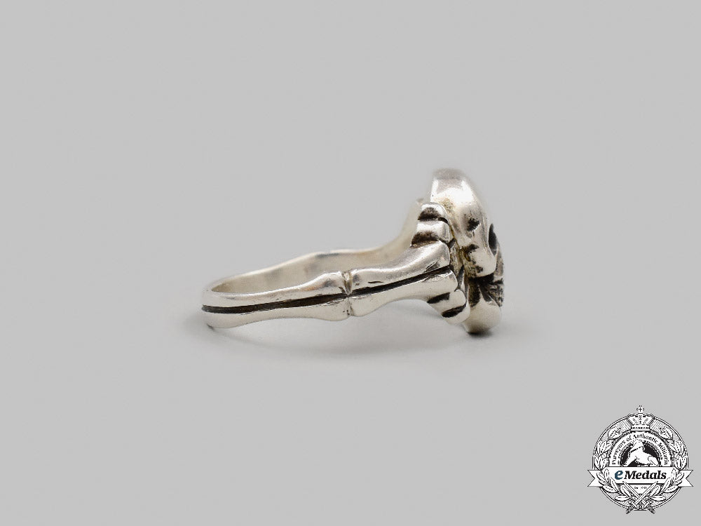 germany,_weimar_republic._a_silver_totenkopf_ring,_possible_freikorps_connection_c2021_334emd_3391