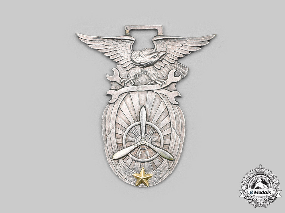 japan,_empire._an_air_force_aircraft_mechanic_qualification_badge_c2021_350_mnc6360_1