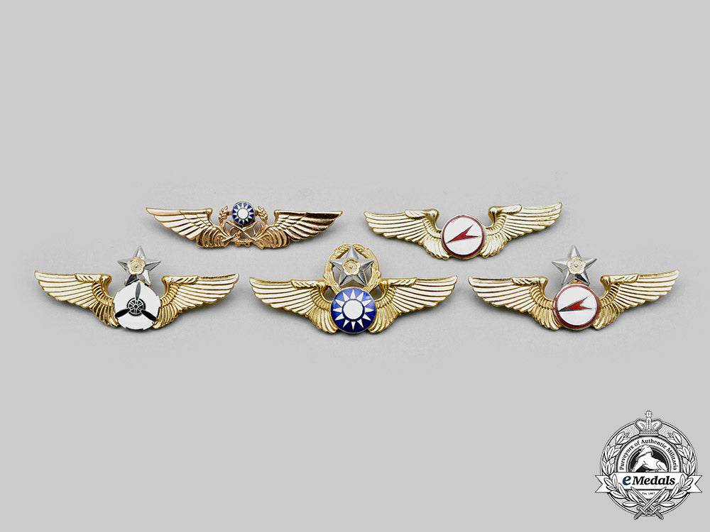 china,_republic(_taiwan)._five_republic_of_china_air_force_and_army_badges_c2021_362_mnc6393