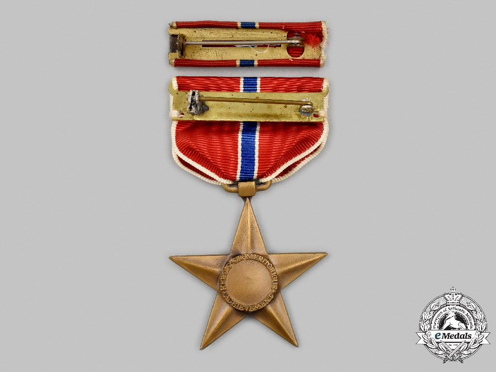 united_states,_canada._a_lot_of_awards&_insignia_c2021_443_mnc0035