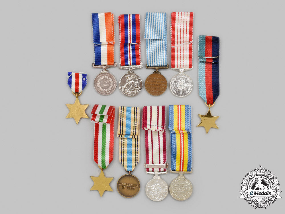 united_kingdom,_canada,_south_africa,_united_nations._a_lot_of_ten_miniature_awards_c2021_519emd_4047_1_1