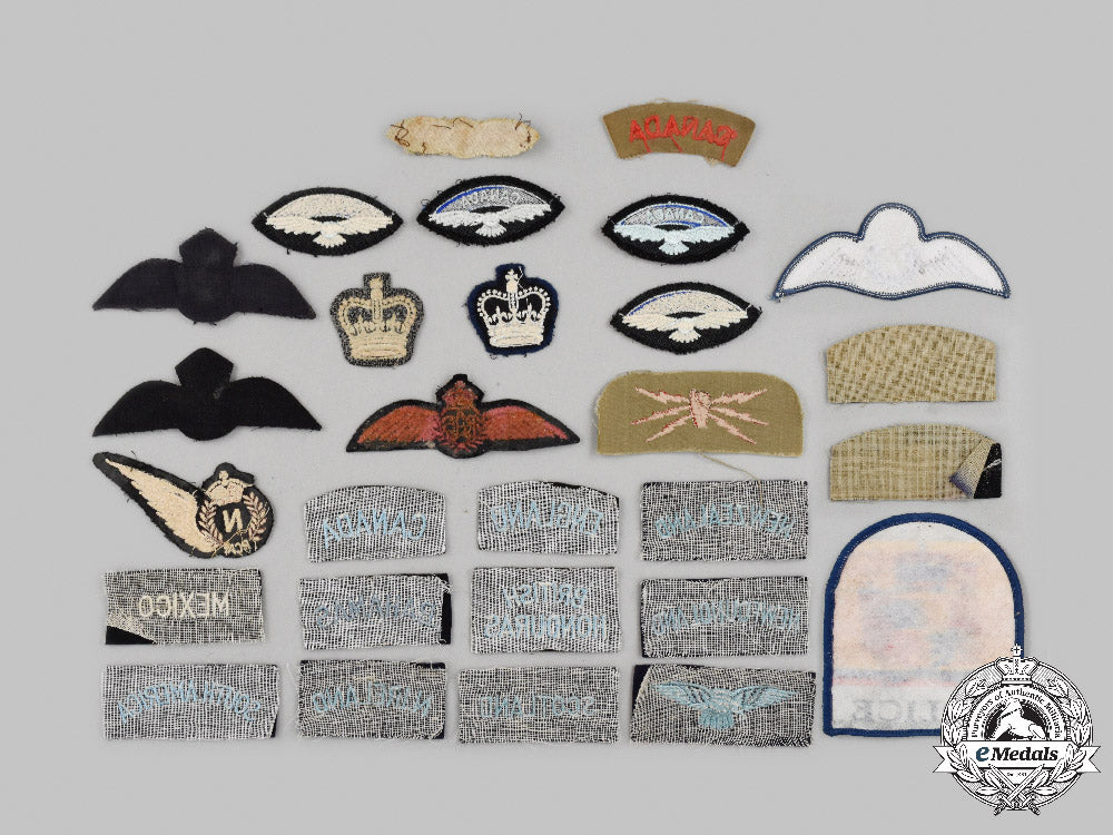 canada._a_lot_of_twenty-_four_royal_canadian_air_force(_rcaf)_badges_c2021_546emd_8022