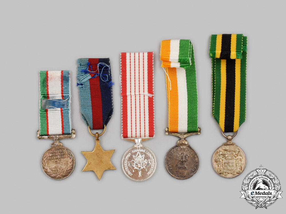 united_kingdom,_canada._a_lot_of_five_miniature_awards_c2021_549emd_5469_1