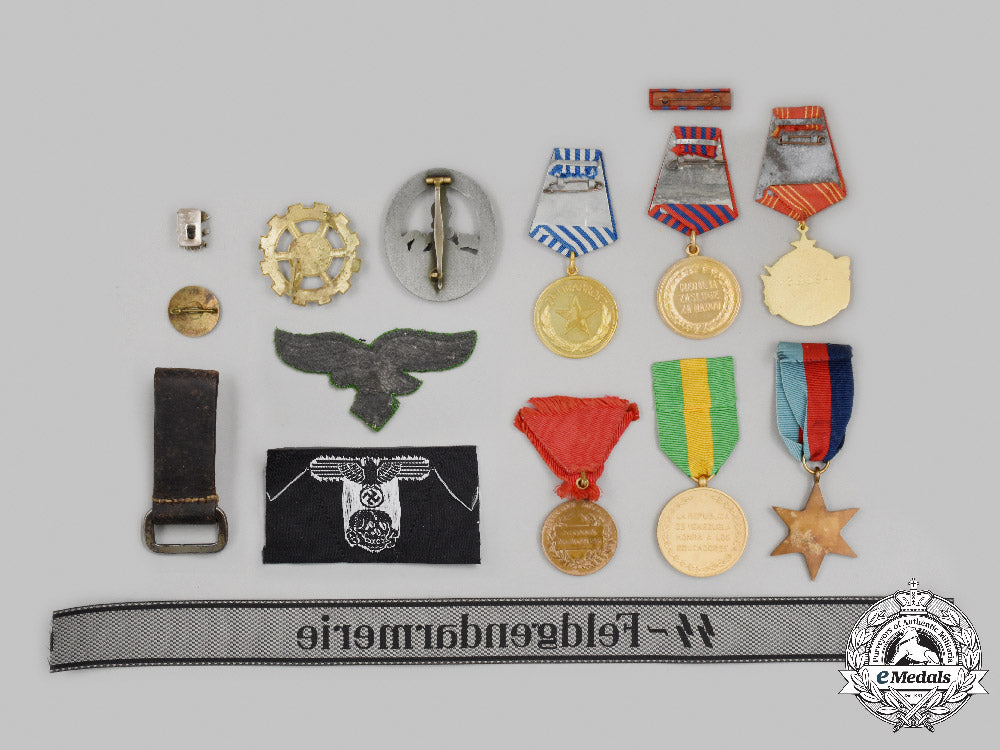 germany,_third_reich._a_lot_of_fourteen_mostly_post-1945_manufactured_items_c2021_565emd_5541_1