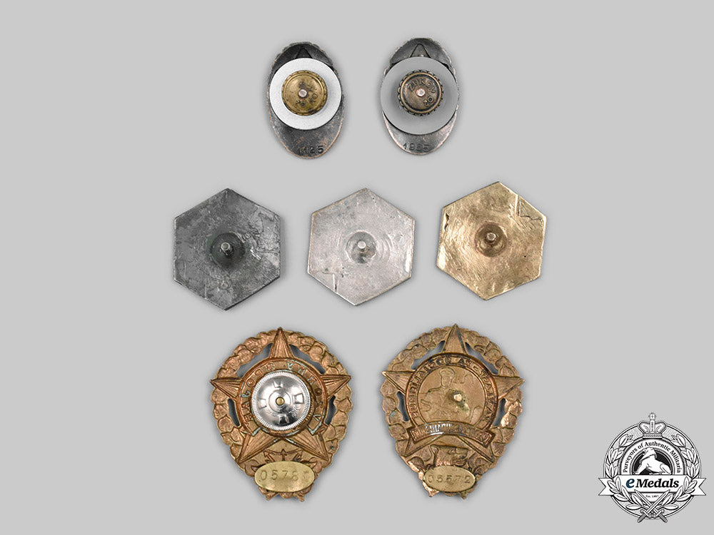 czechoslovakia._a_mixed_lot_of_badges_c2021_617_mnc4917