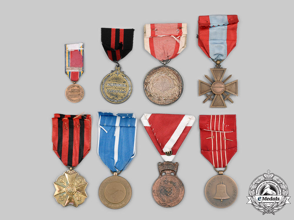 international._a_lot_of_eight_awards_c2021_663_mnc4208_1