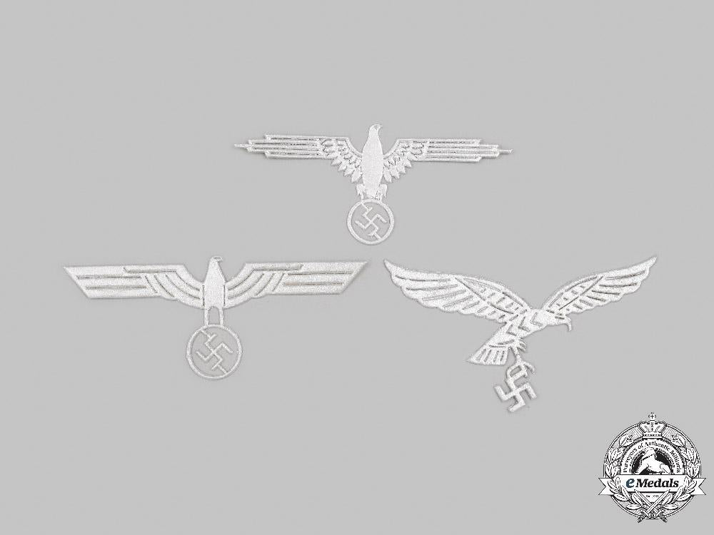 germany,_wehrmacht._a_mixed_lot_of_eagle_insignia_underlays_c2021_671emd_5757