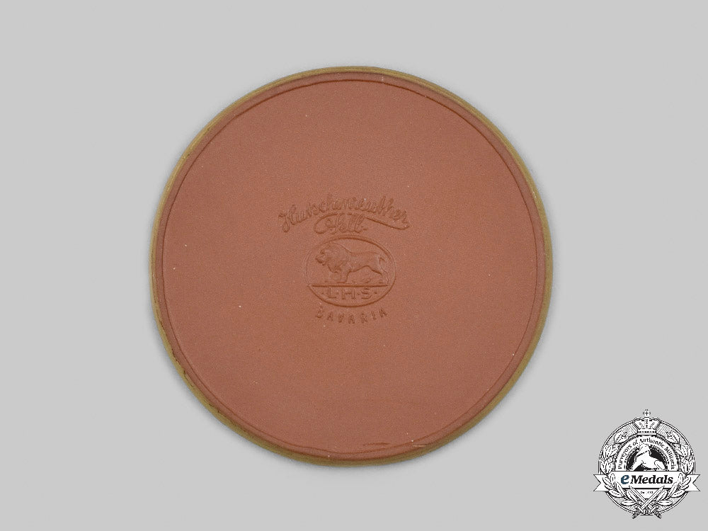 germany,_third_reich._a1934_nuremberg_german_combat_games_commemorative_medallion,_with_case,_by_hutschenreuther_c2021_680_mnc4141