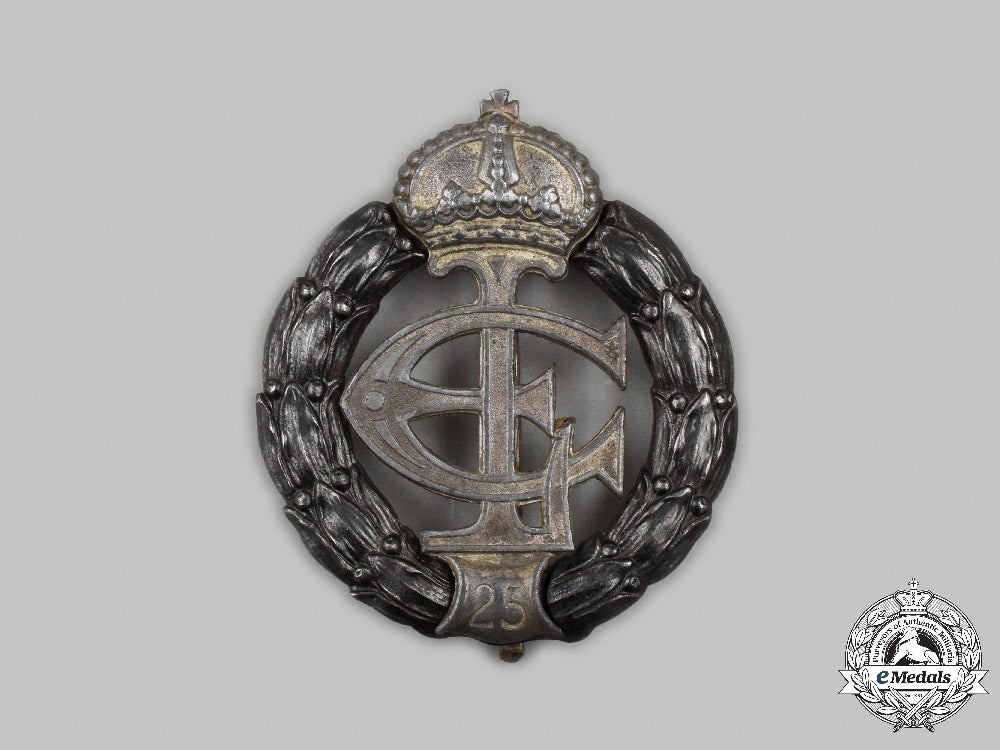 hesse-_darmstadt,_grand_duchy._a_war_honour_badge_in_iron_c2021_723emd_8440