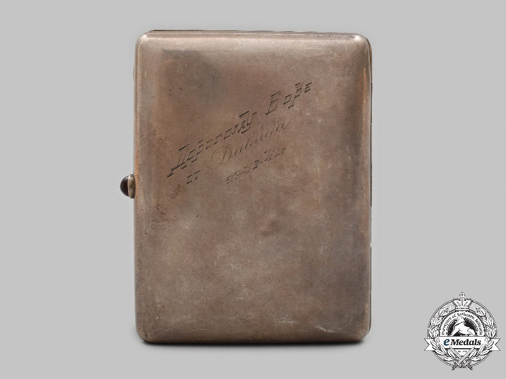 russia._a_silver_hunters_cigarette_case,_c.1950_c2021_794emd_6151_1