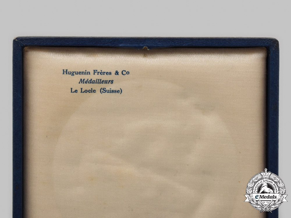 switzerland,_swiss_confederation._a_palace_of_nations_table_medal1933_c2021_801emd_8606